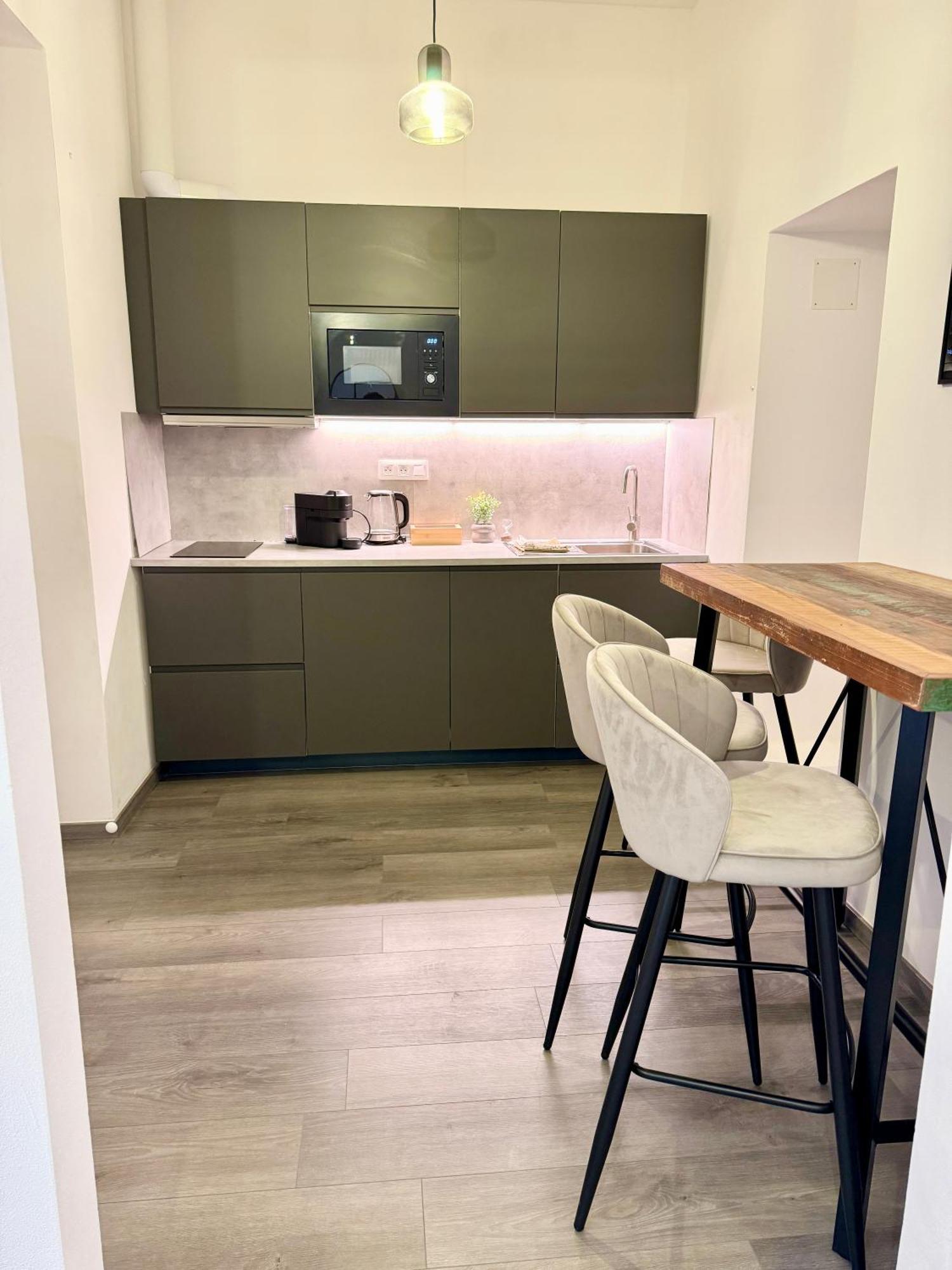 Prague Milada & Heaven Home Apartment Екстер'єр фото